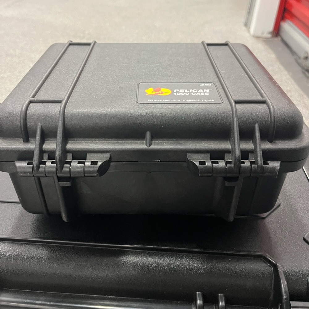 Pelican 1200
